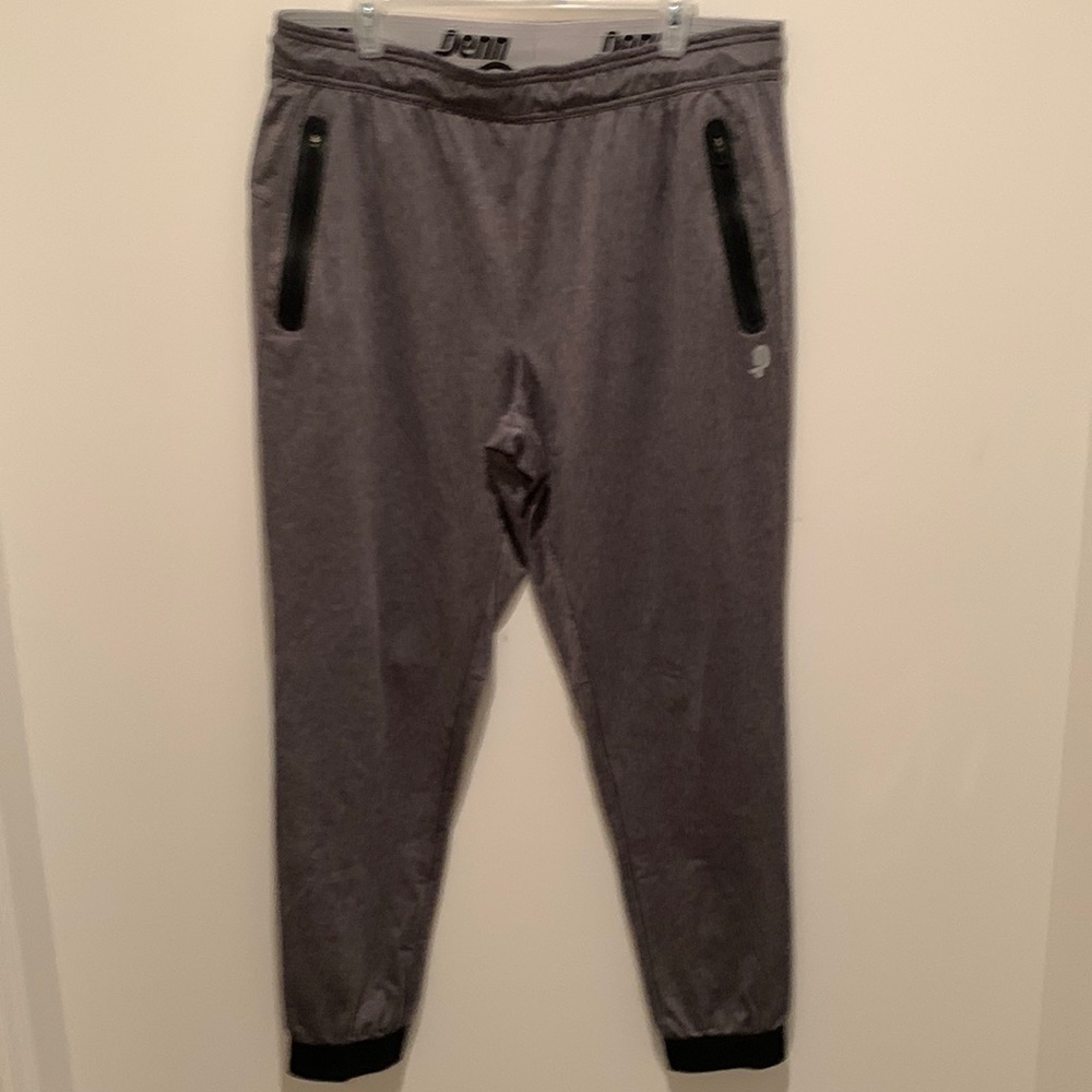 Penn size XL cuffed jogger